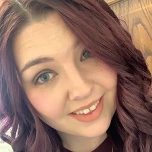 Meet your Posher, Desiree